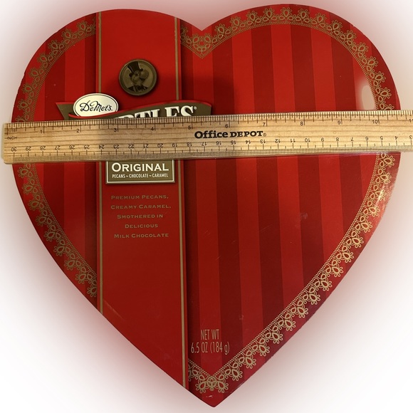 VTG DeMETs TURTLE VALENTINE STRIPE HEART CHOCOLATE BOX 10.75” RED GIFT ROMANTIC - Picture 3 of 8